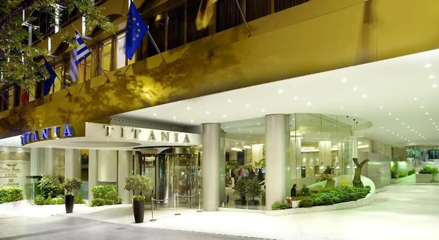 Titania Hotel EXTERIOR