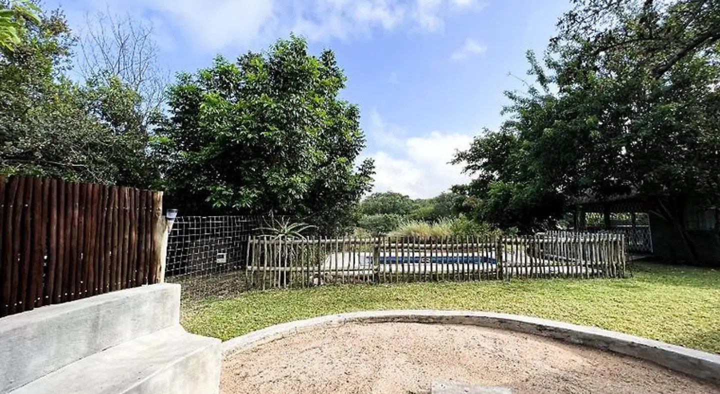 24 Degrees Self-Catering LANDSCAPE