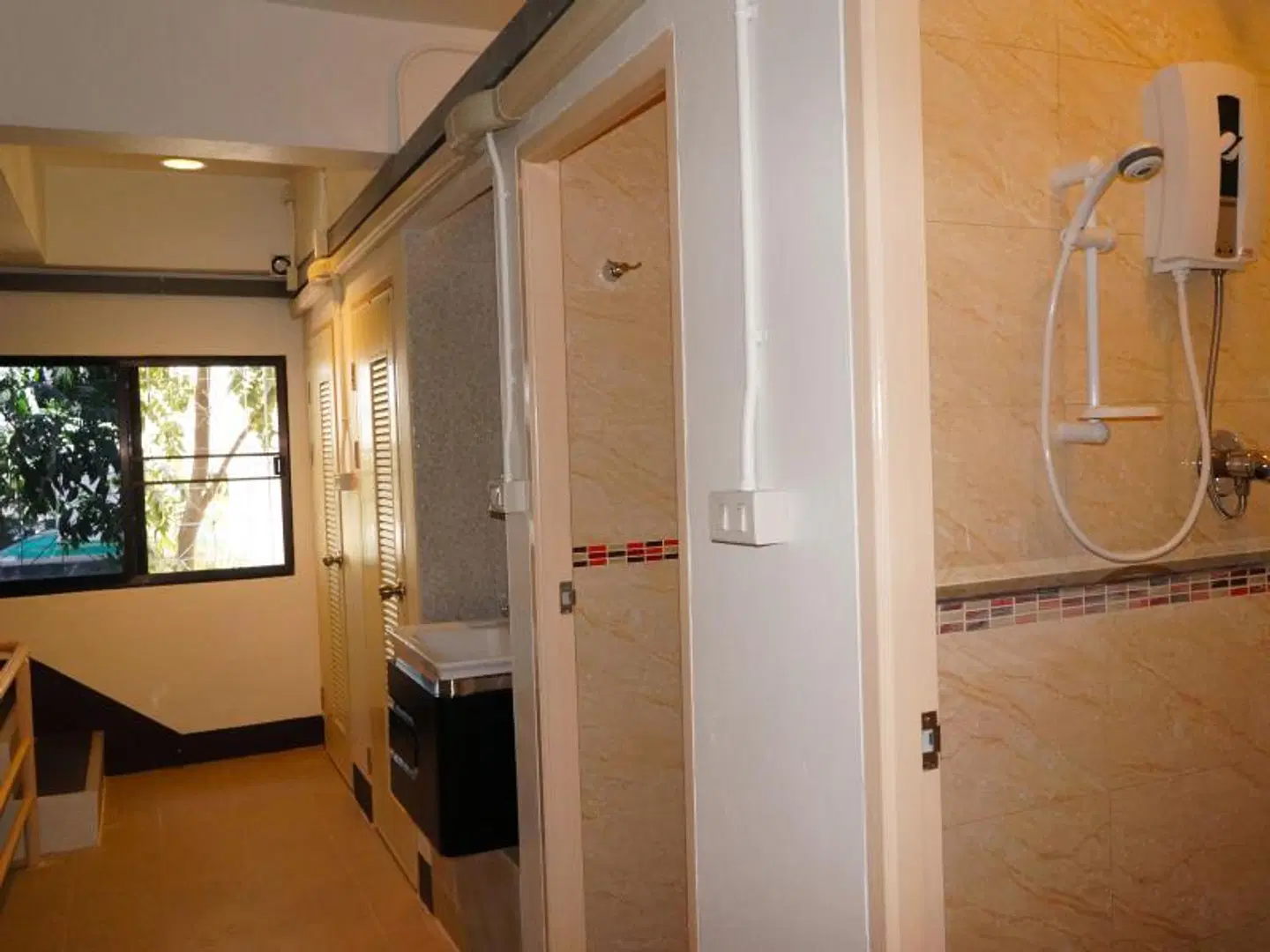 A Good Place ROOM_EXAMPLE