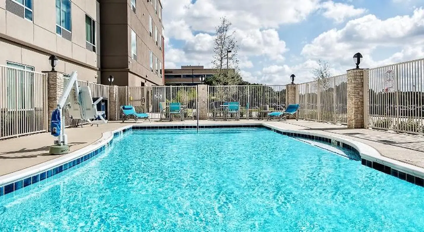Holiday Inn Express & Suites Round Rock - Austin N by IHG OUTDOOR_POOL
