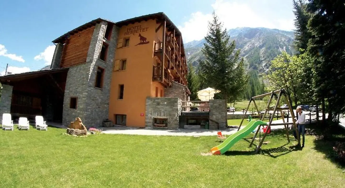 Green Hotel Herbetet SPORTS_AND_LEISURE