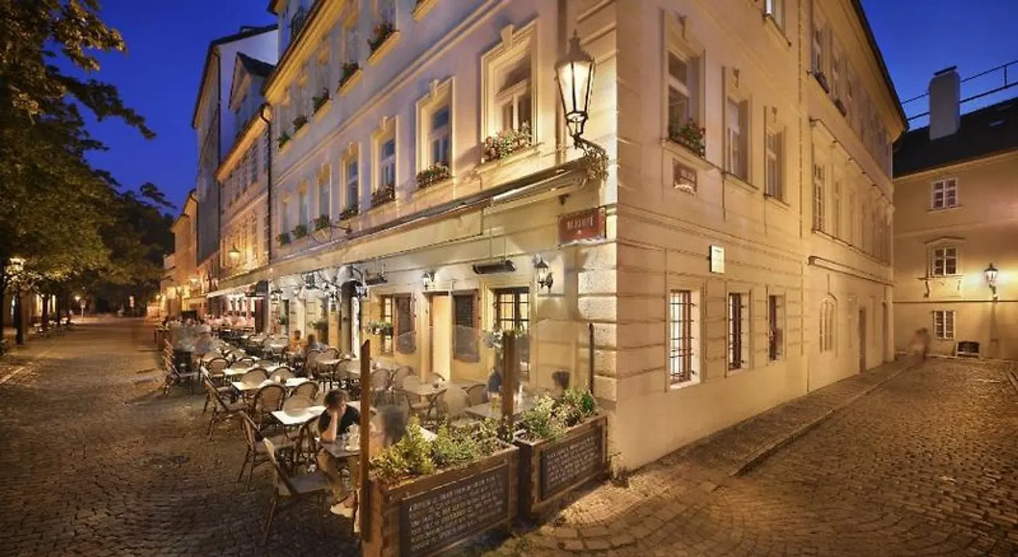 U Zlatych Nuzek EXTERIOR