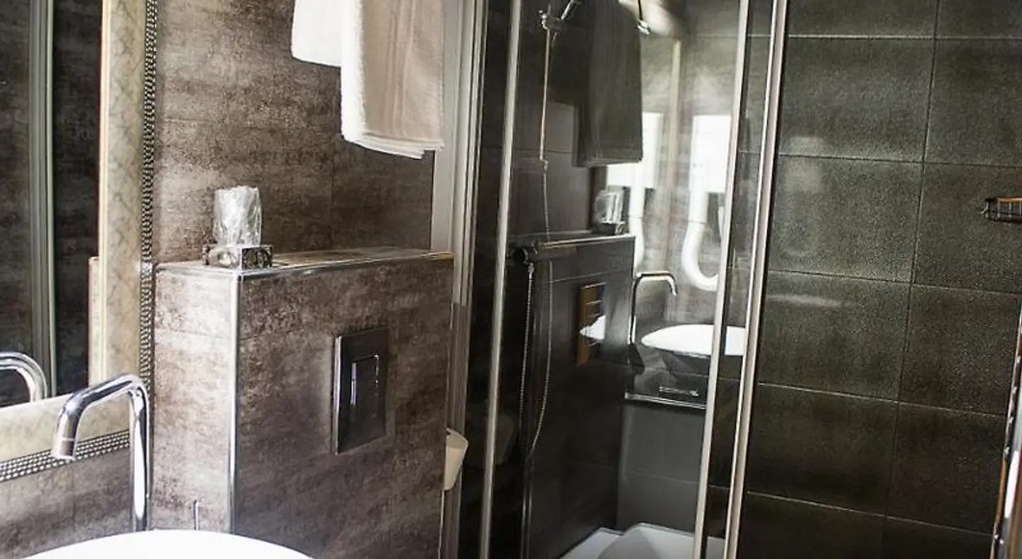 Log In Rooms Badezimmer