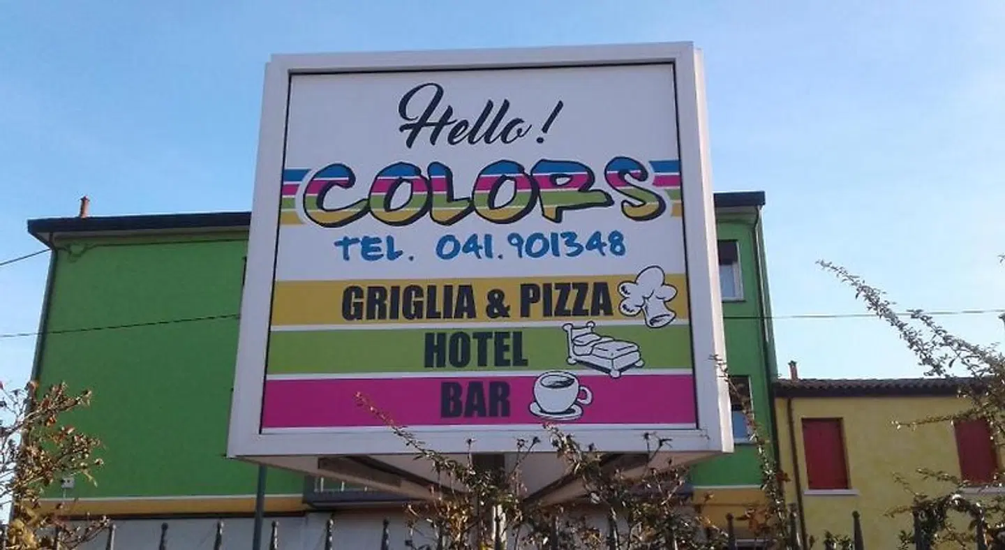 Colors EXTERIOR