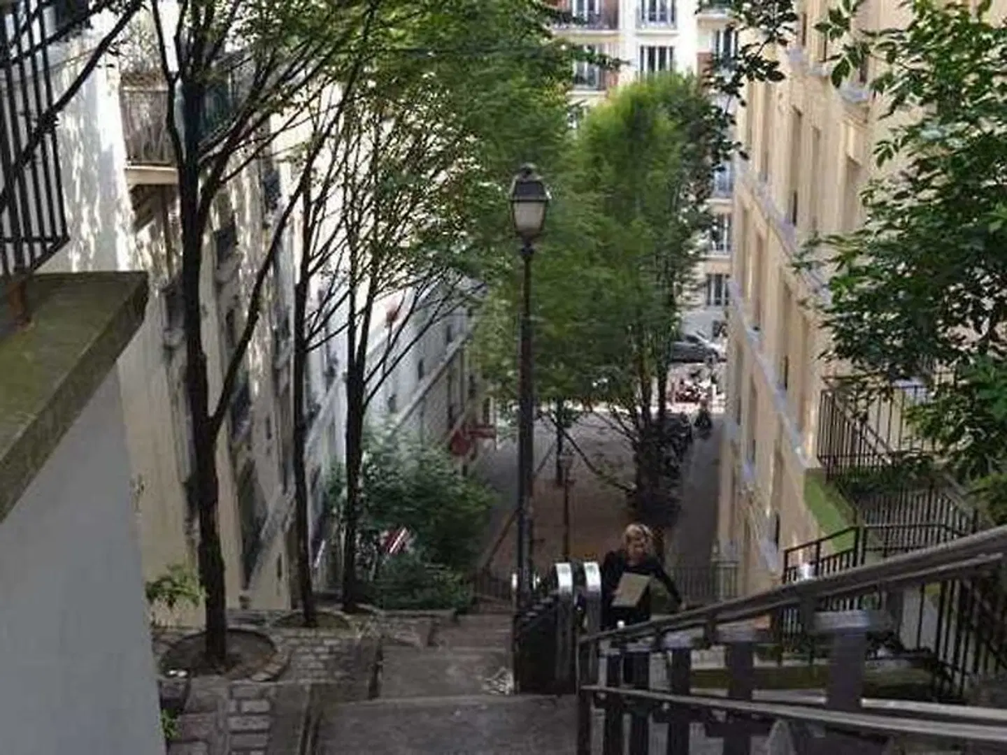 Caulaincourt Montmartre by Hiphophostels EXTERIOR
