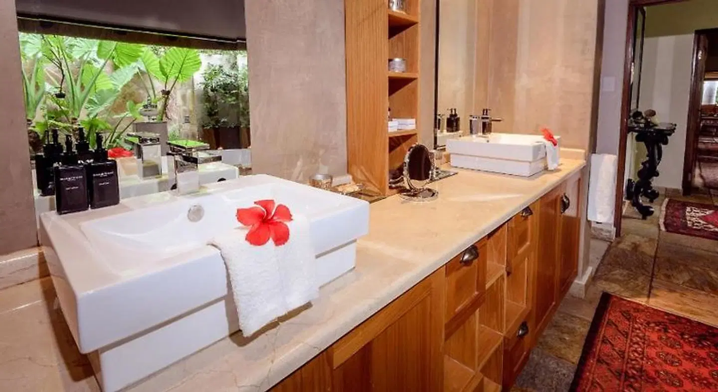 Khaya Ndlovu Safari Manor Badezimmer