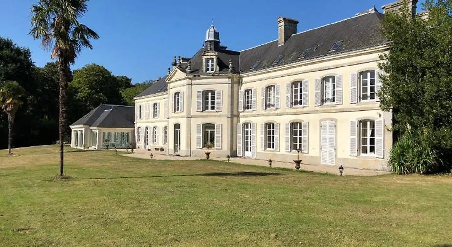 Château de Lannouan EXTERIOR