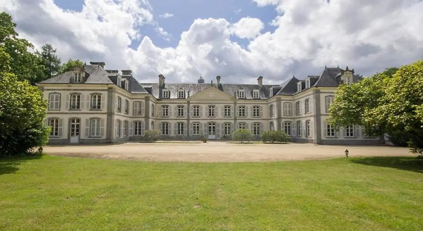 Château de Lannouan EXTERIOR