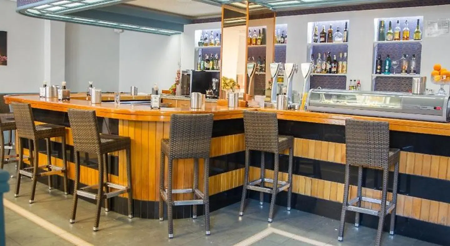 HOSTAL LA PALMERA Bar