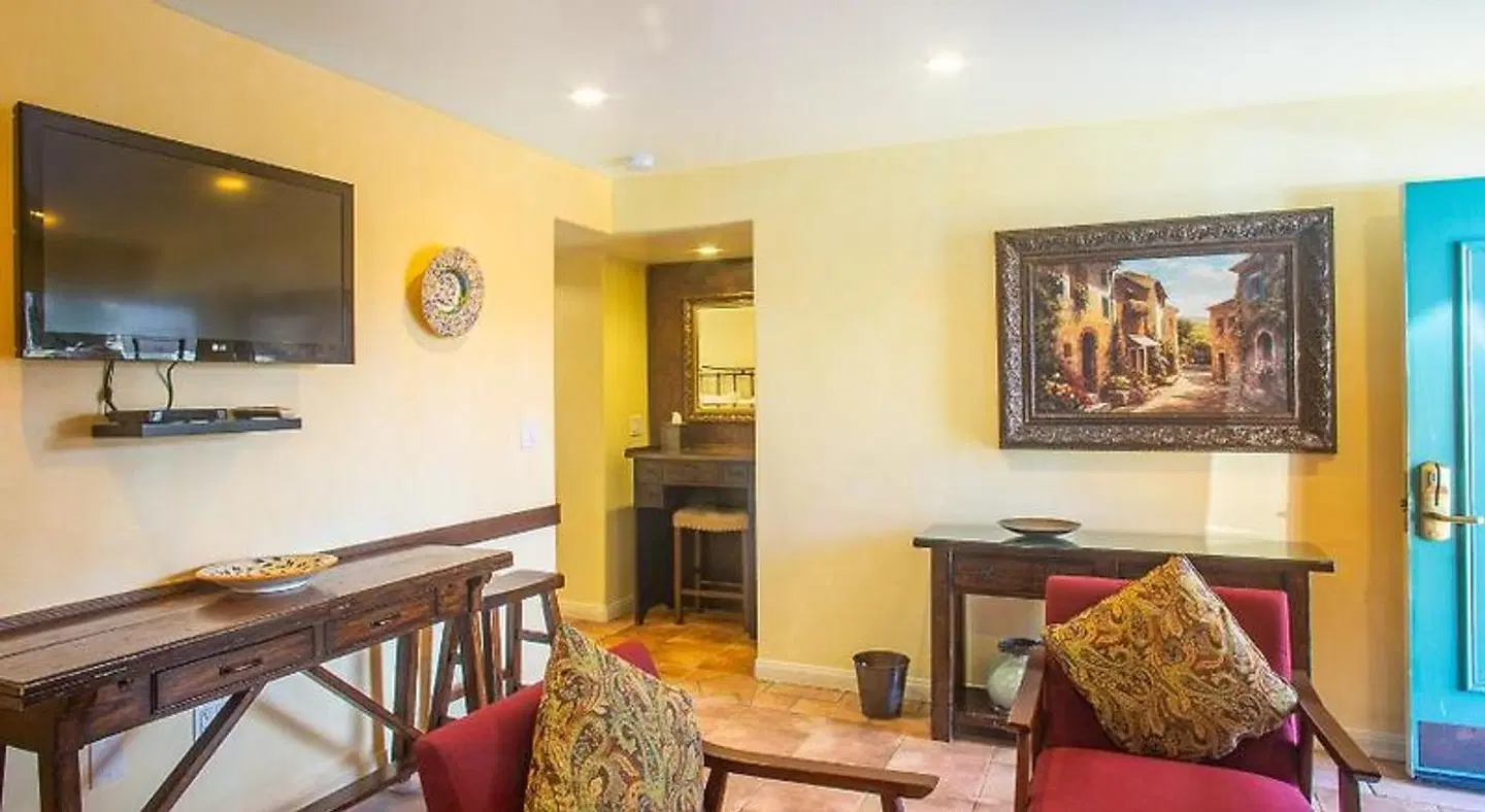 Castillo Inn at the Beach ROOM_EXAMPLE