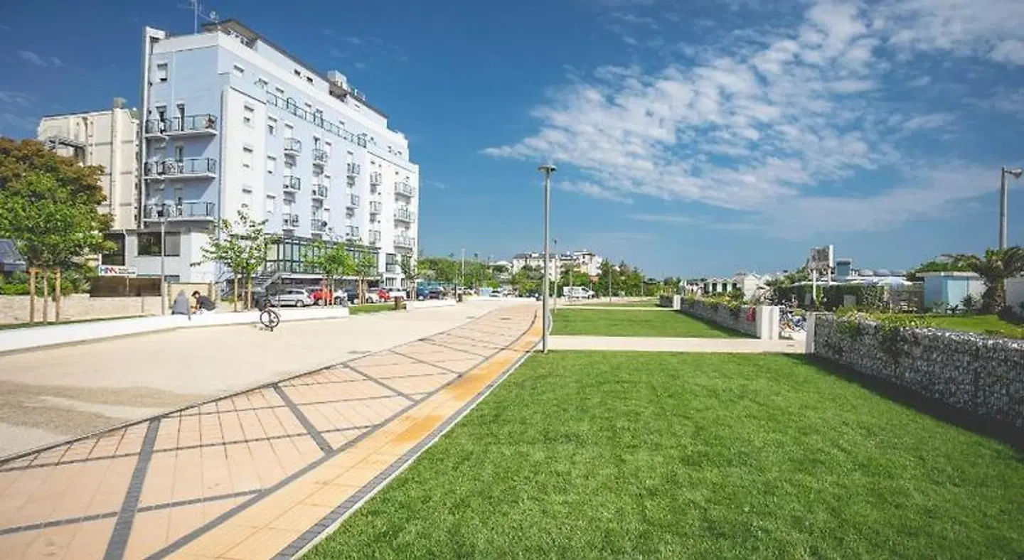 Baya Strand SPORTS_AND_LEISURE