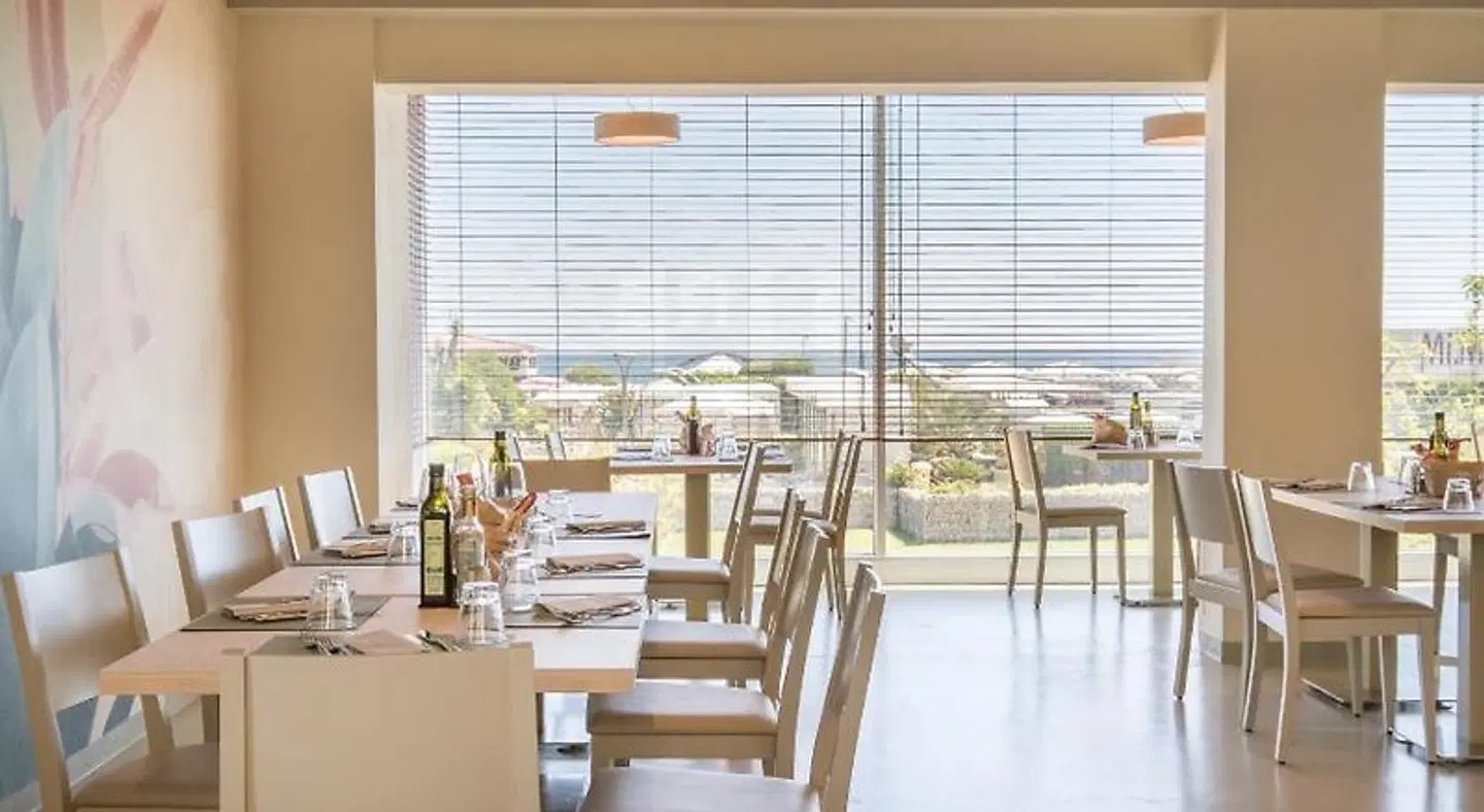 Baya Strand Restaurant