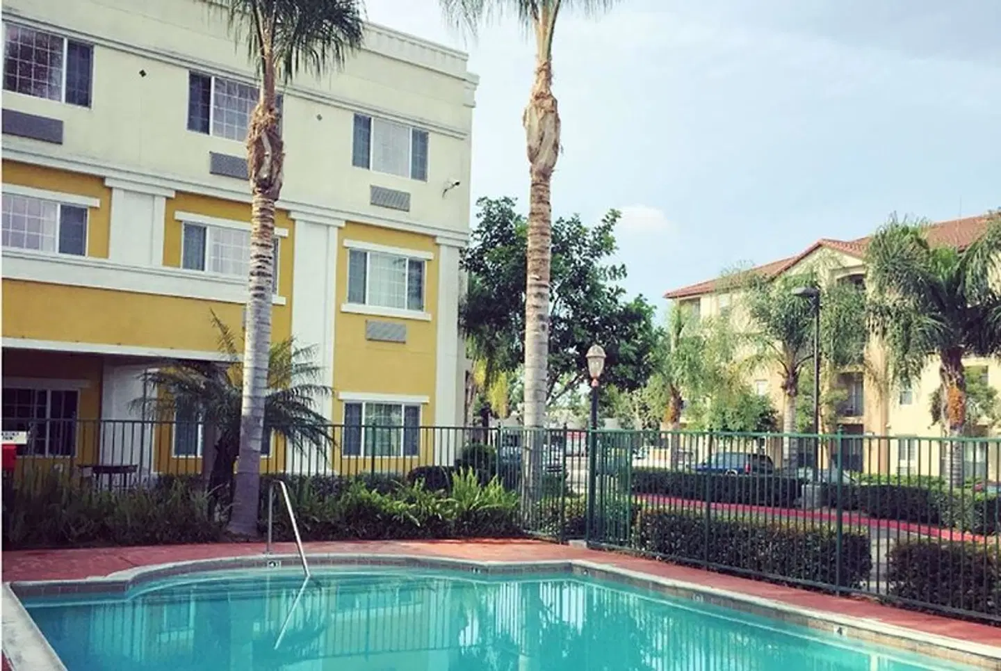 Hotel Marguerite Anaheim/Garden Grove, Trademark Collection EXTERIOR