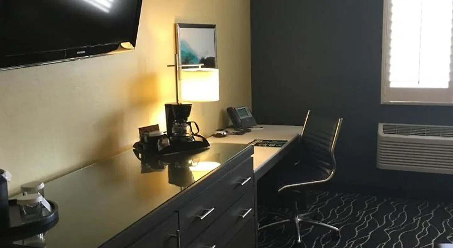 Desert Diamond Casino ROOM_EXAMPLE