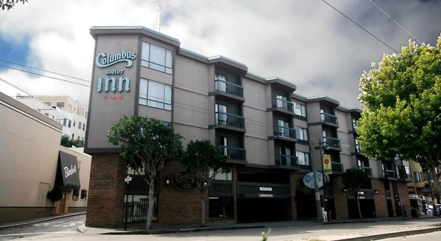 Columbus Motor Inn EXTERIOR