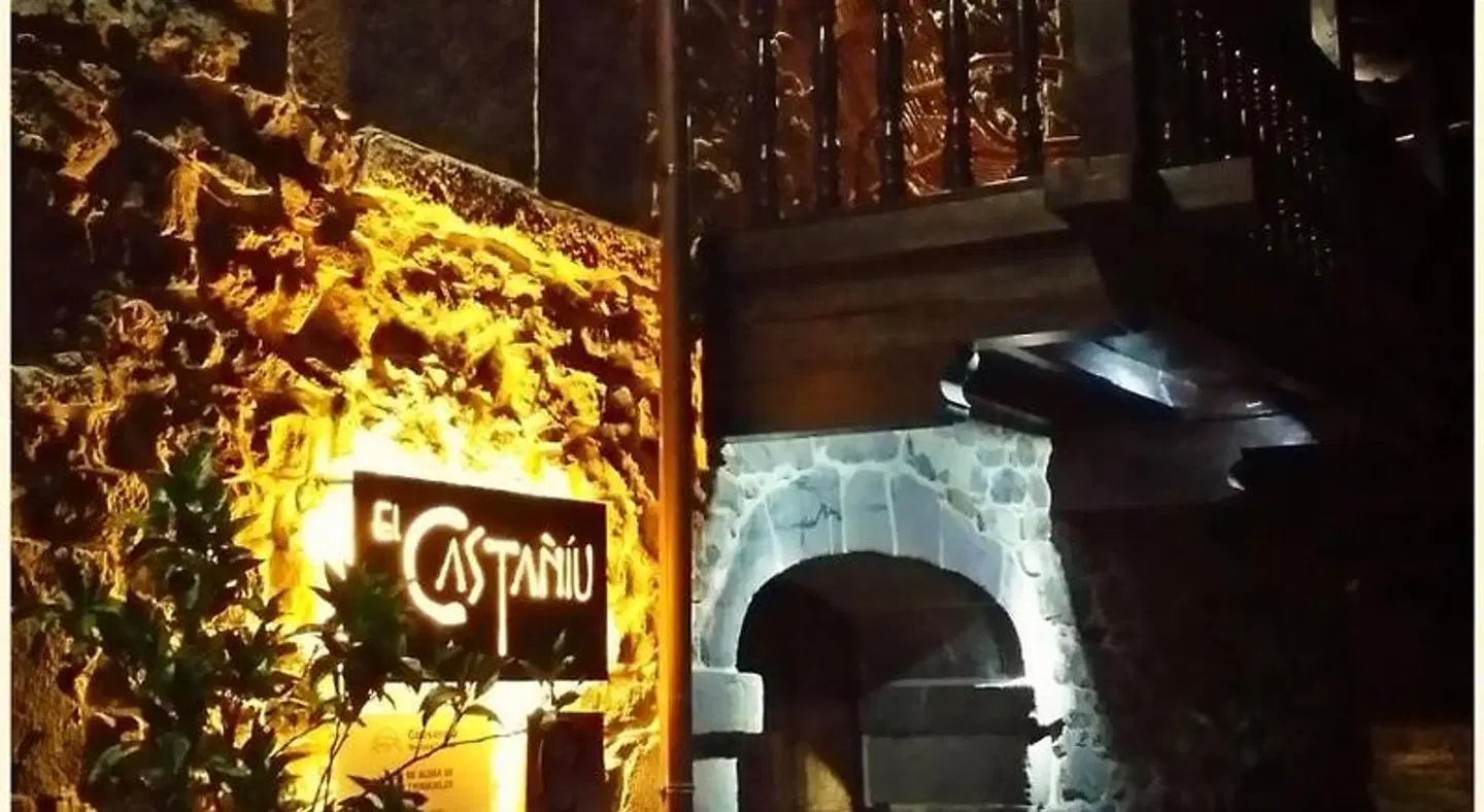 Casona de El Castañíu EXTERIOR