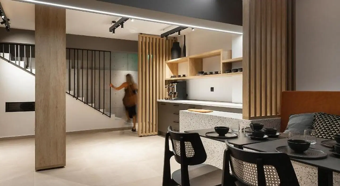 11 Enteka Acropolis Suites ROOM_EXAMPLE