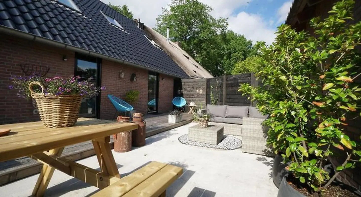 Bed en Breakfast Het Oelenest Terrasse