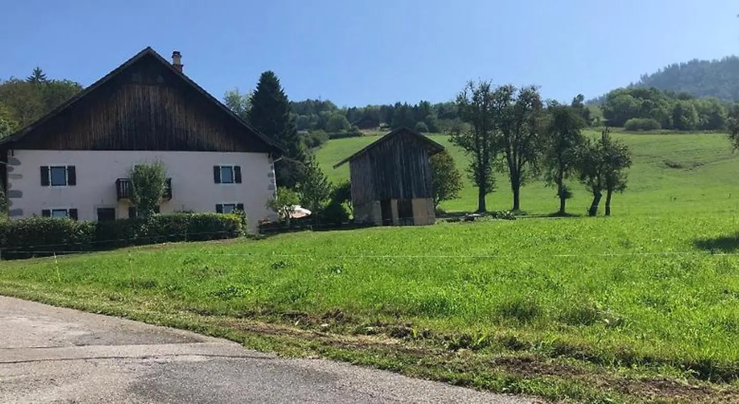 L'Epervier Blanc EXTERIOR