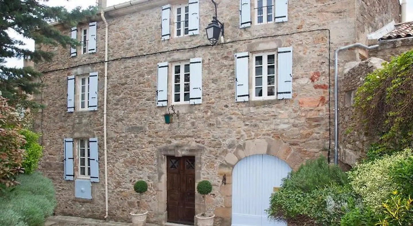 Chateau Olmet EXTERIOR
