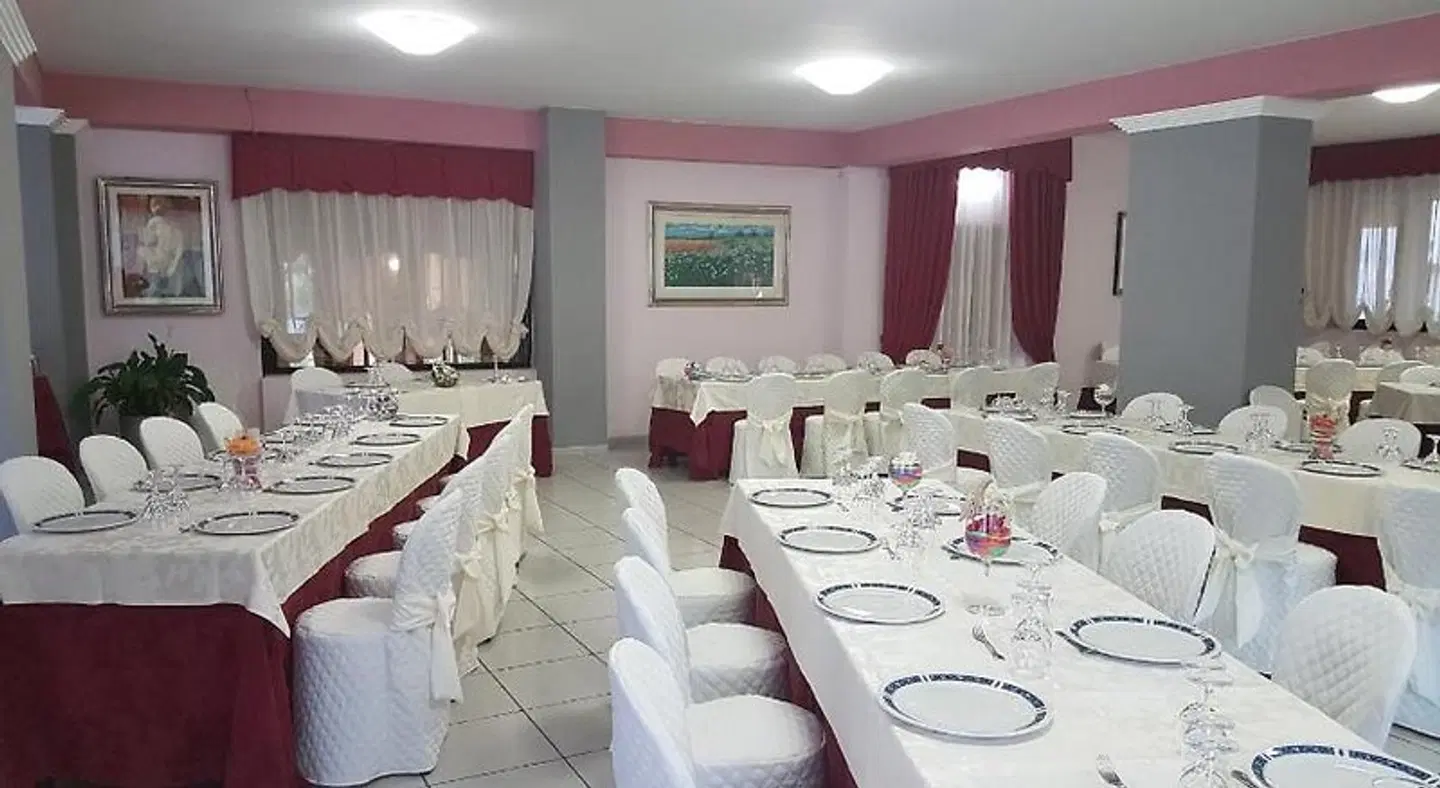 Eden Sul Lago Restaurant