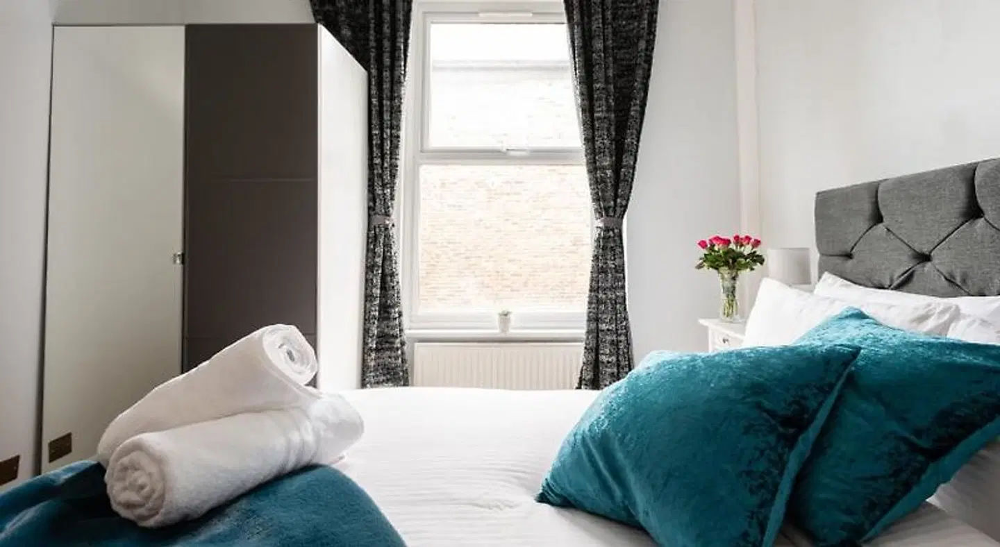 The Love Walk Apartments ROOM_EXAMPLE