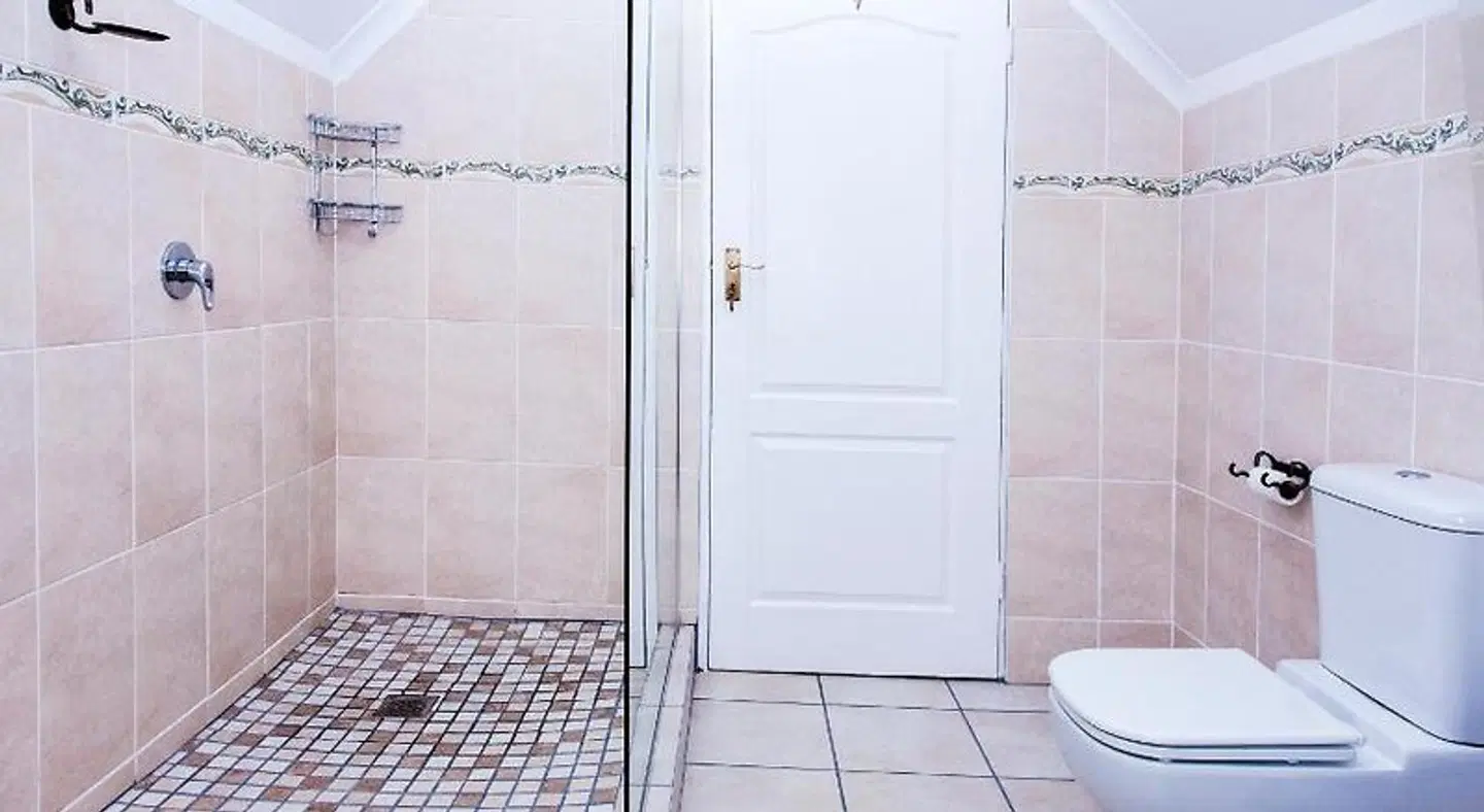 York House Guest House Badezimmer