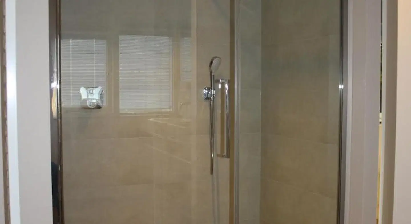 Hiltop Badezimmer