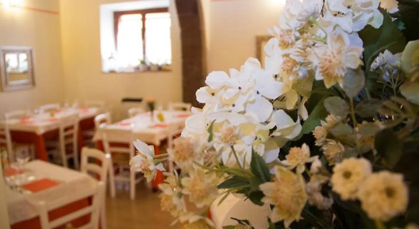 IL Borgo Ristorante Pizzeria Camere Restaurant