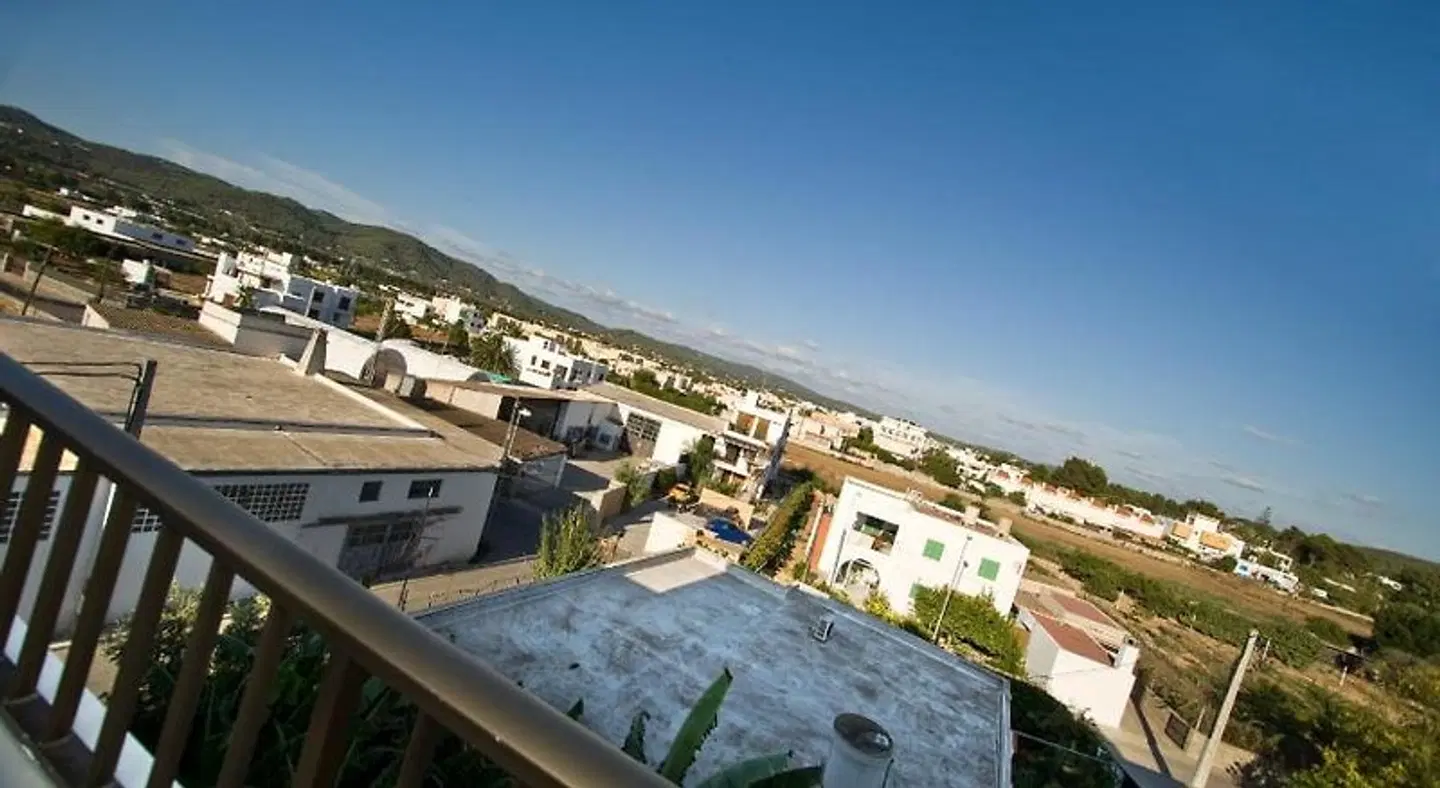 Can Jurat EXTERIOR