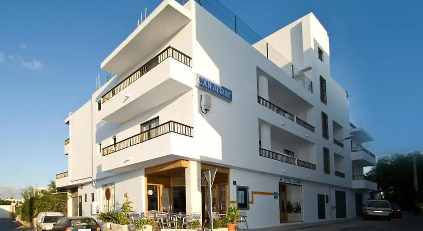 Can Jurat EXTERIOR