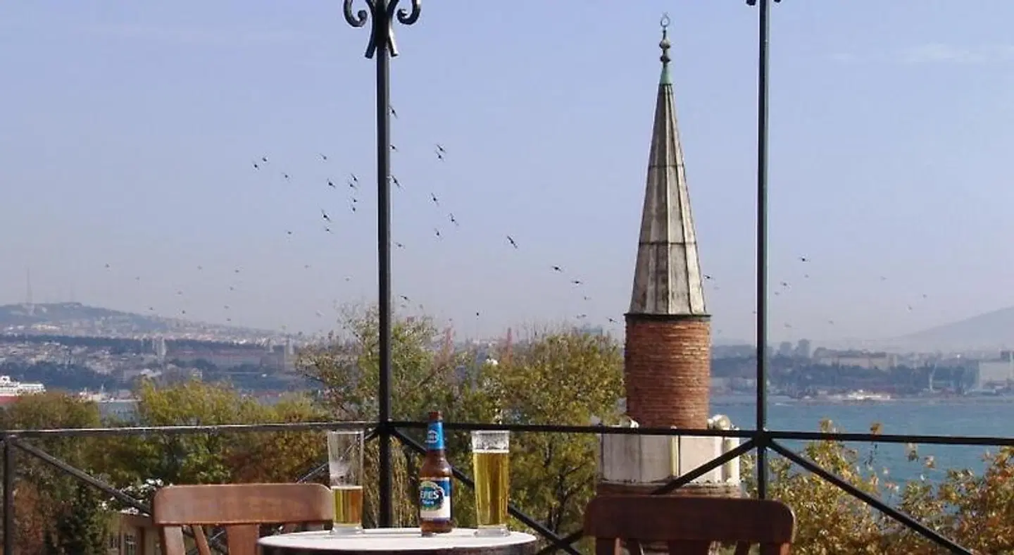 Hotel Empress Zoe Terrasse