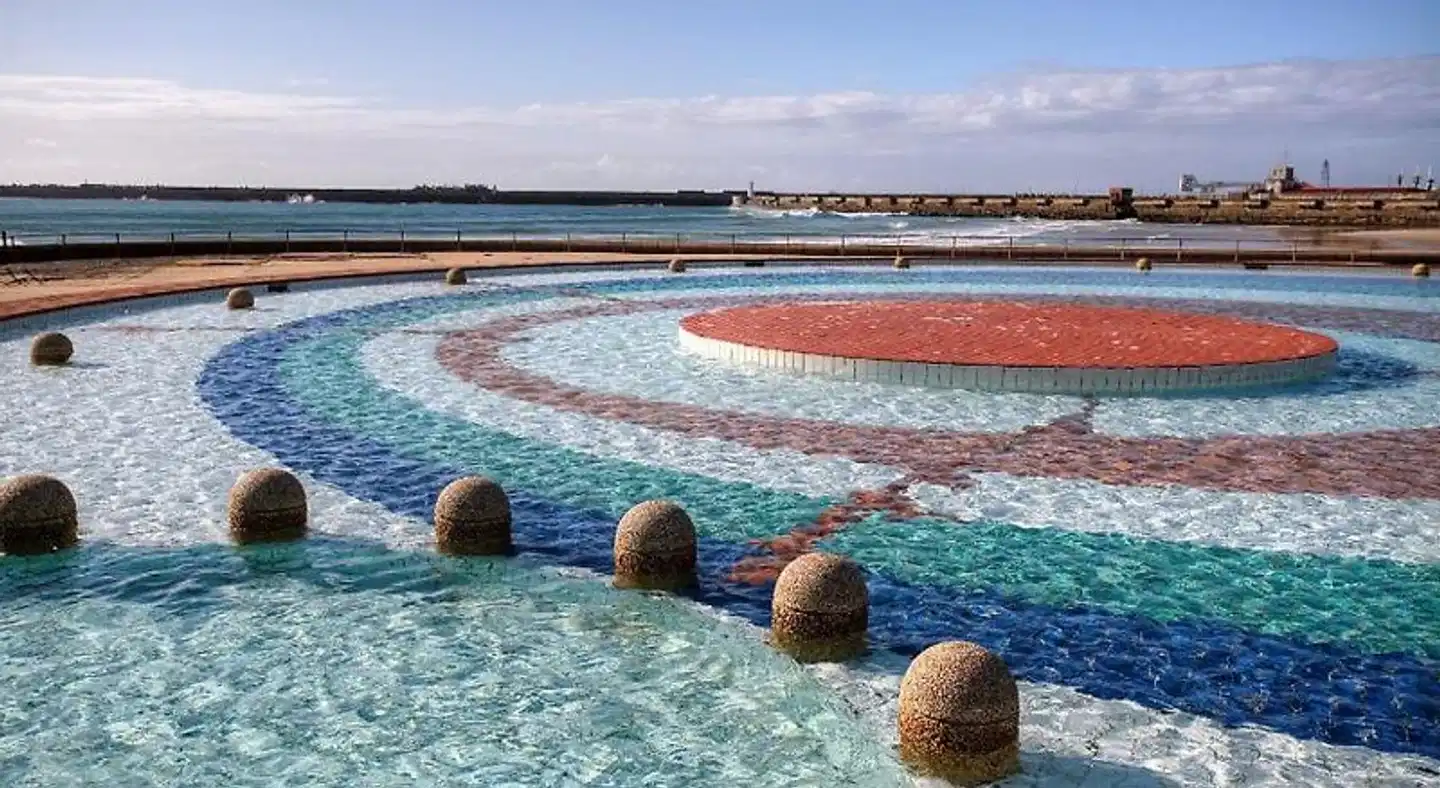 14 on Marine Pool