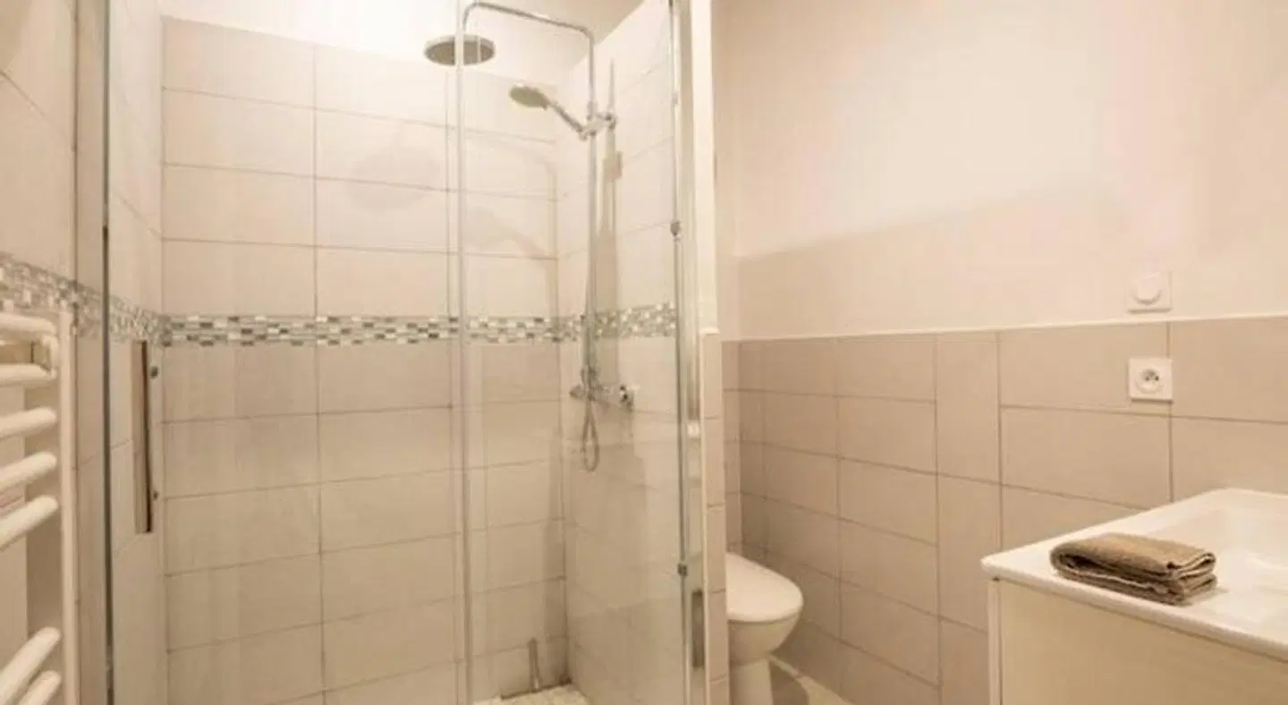 Les Jardins d'Holi - chambres d'hôtes Badezimmer