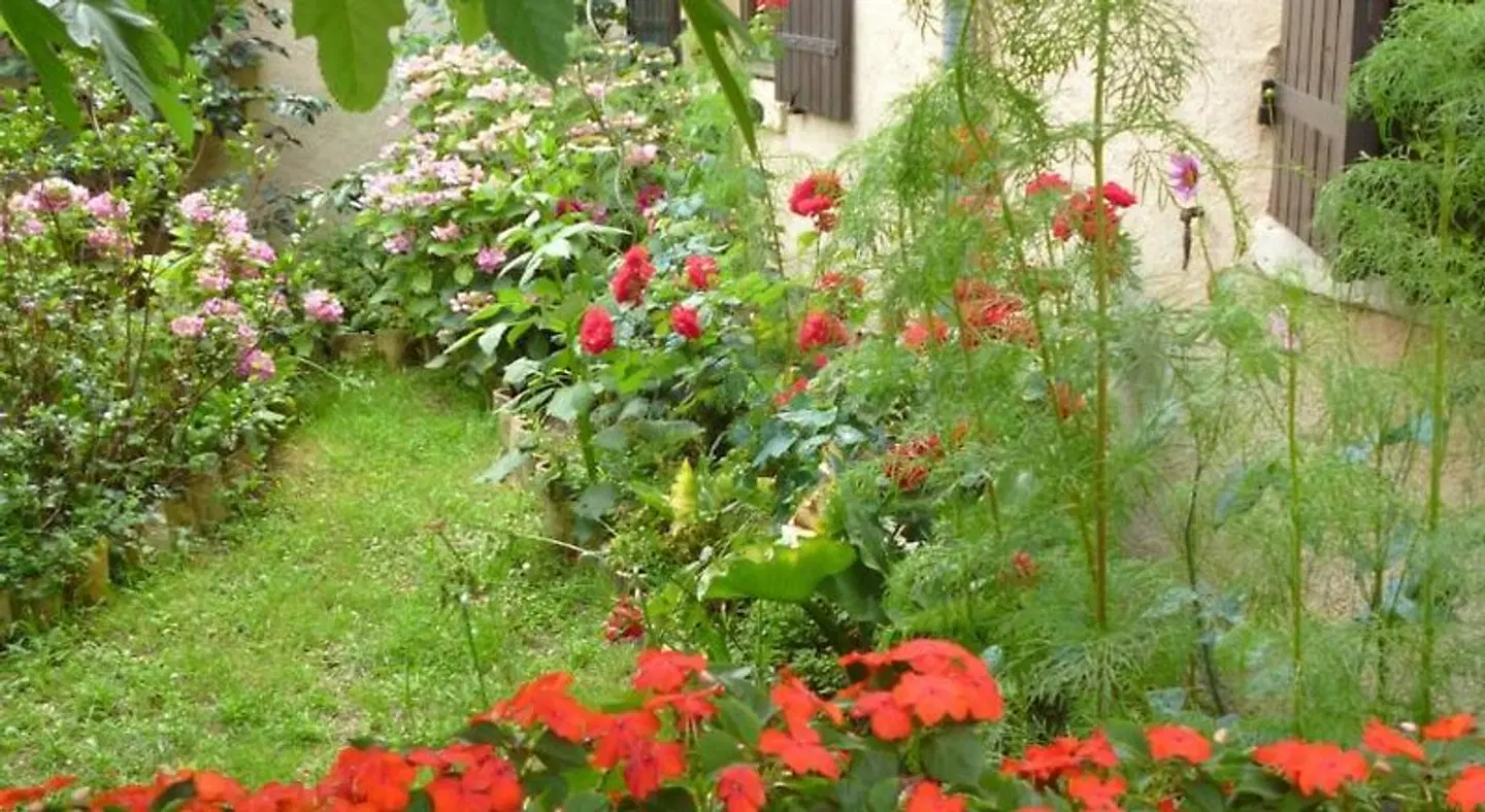 Les Sureaux Le Gite Garten