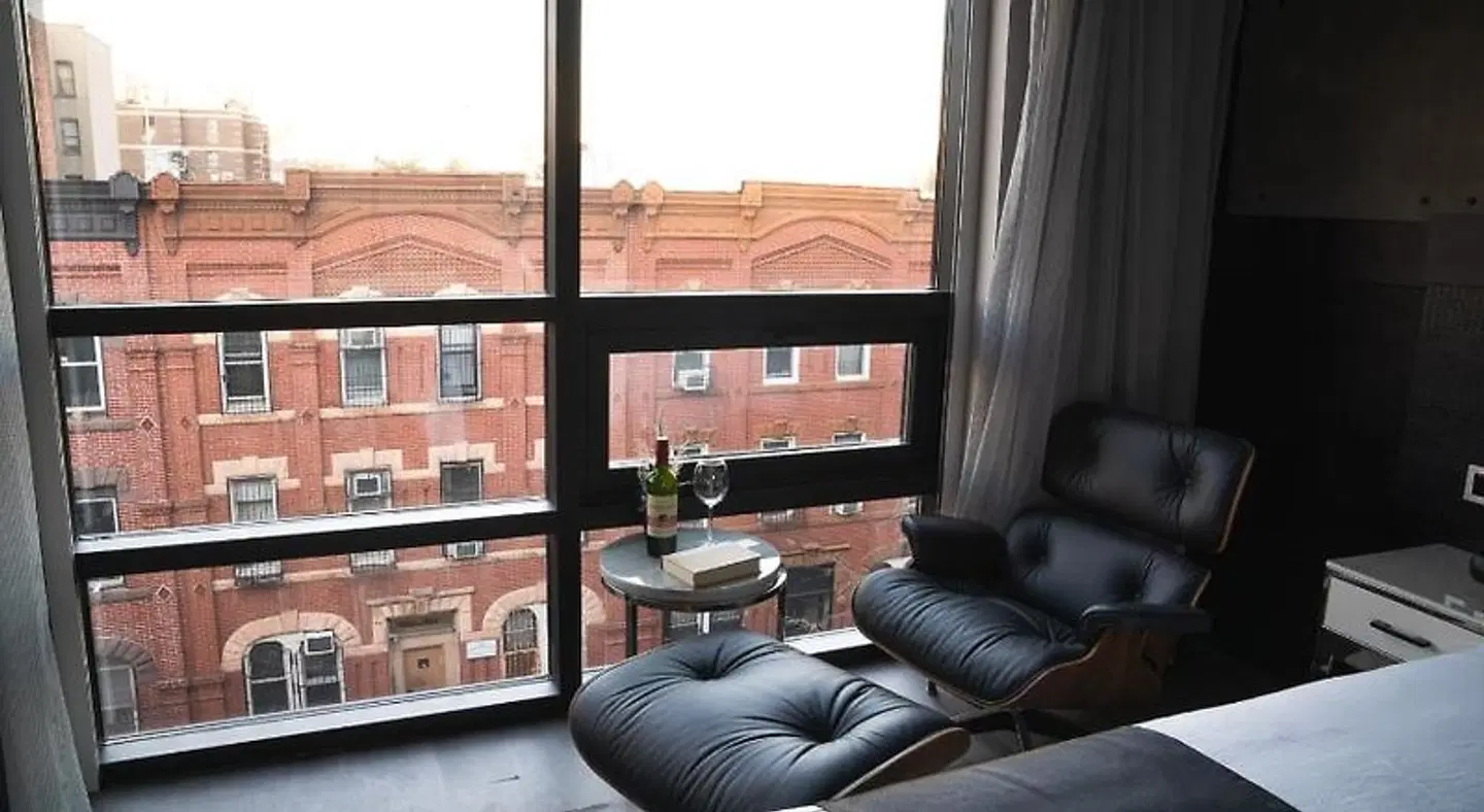 42 Hotel ROOM_EXAMPLE