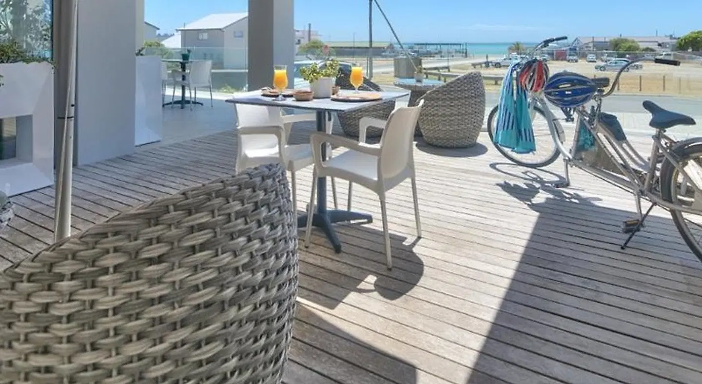 Oceans Boutique Guest House Terrasse