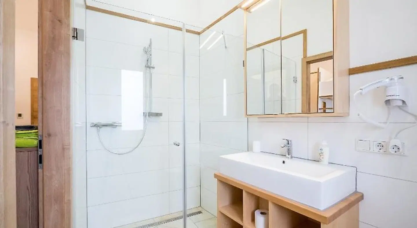 Pension Zum Schrammel Badezimmer