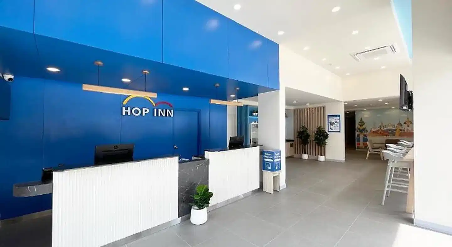 Hop Inn Bangkok Onnut Station Lobby