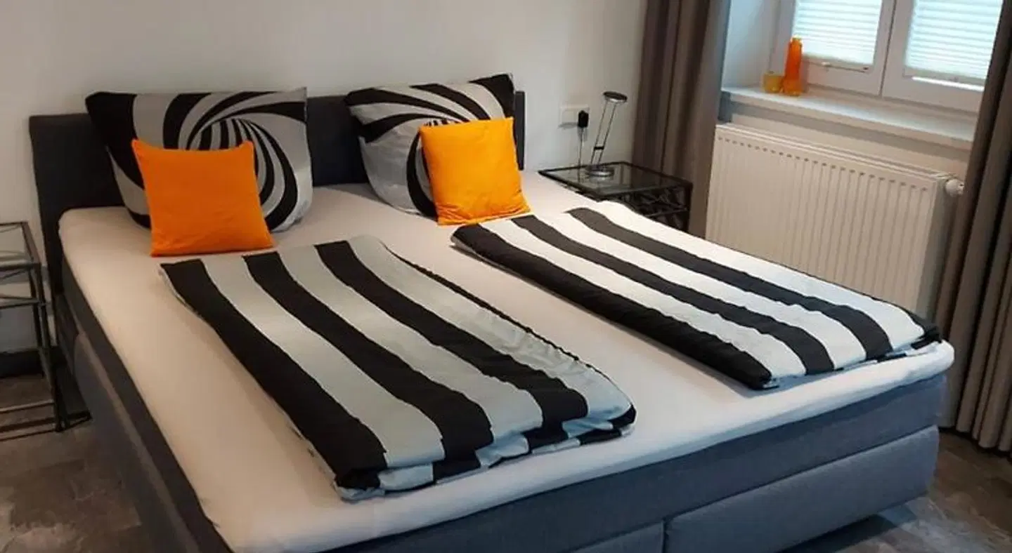 Goldenes Kreuz ROOM_EXAMPLE