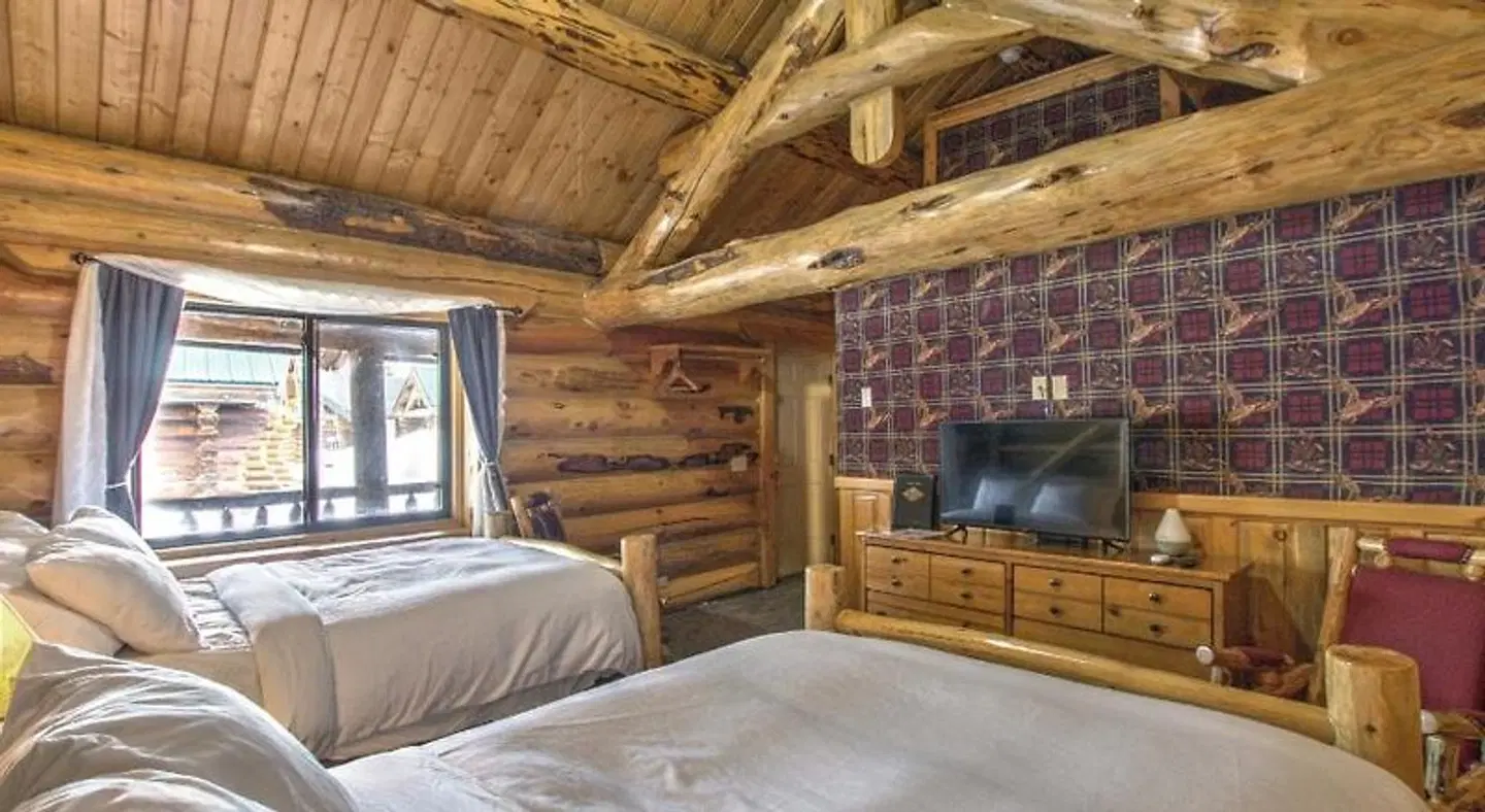Hibernation Station ROOM_EXAMPLE