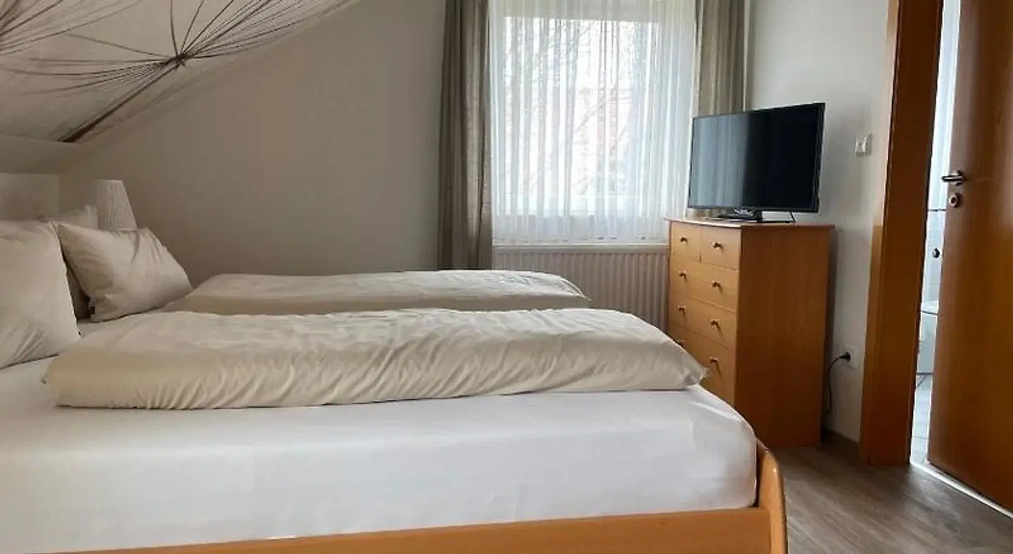 Altmann ROOM_EXAMPLE