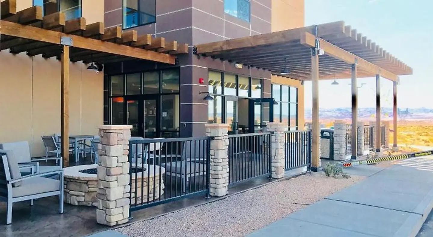 Country Inn & Suites by Radisson, Page, AZ EXTERIOR