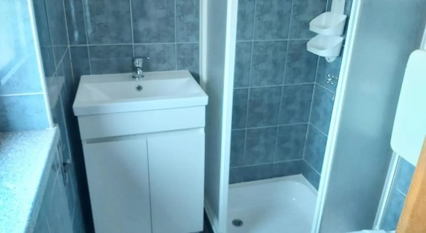 Encosta da Serra Badezimmer