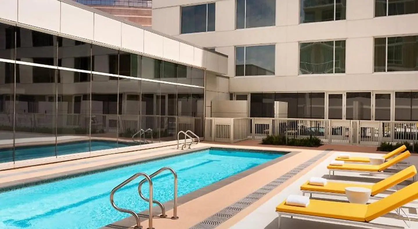 InterContinental Houston Medical Center by IHG Hallenbad