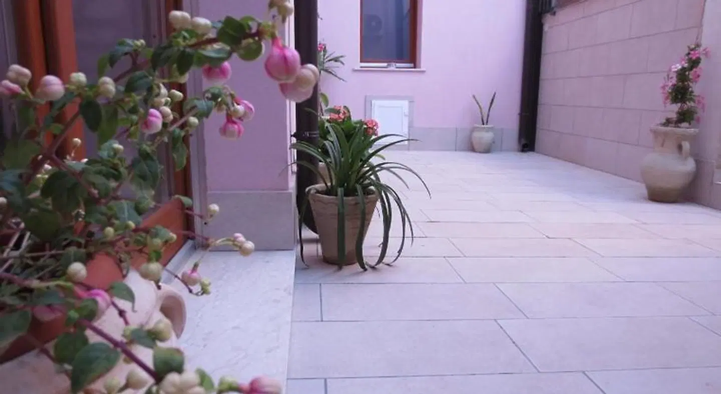 Vergilia ROOM_EXAMPLE
