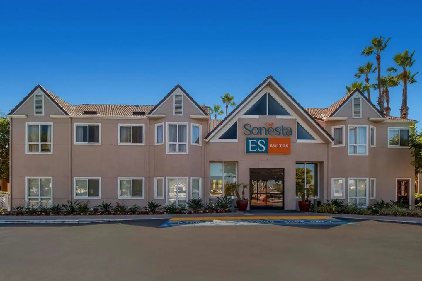 Sonesta ES Suites Huntington Beach Fountain Valley EXTERIOR