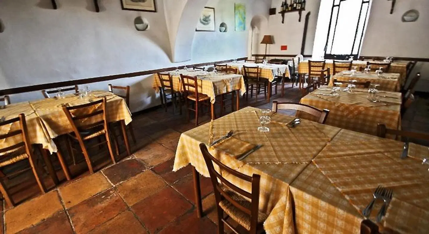 Il Cantinone Rooms Restaurant