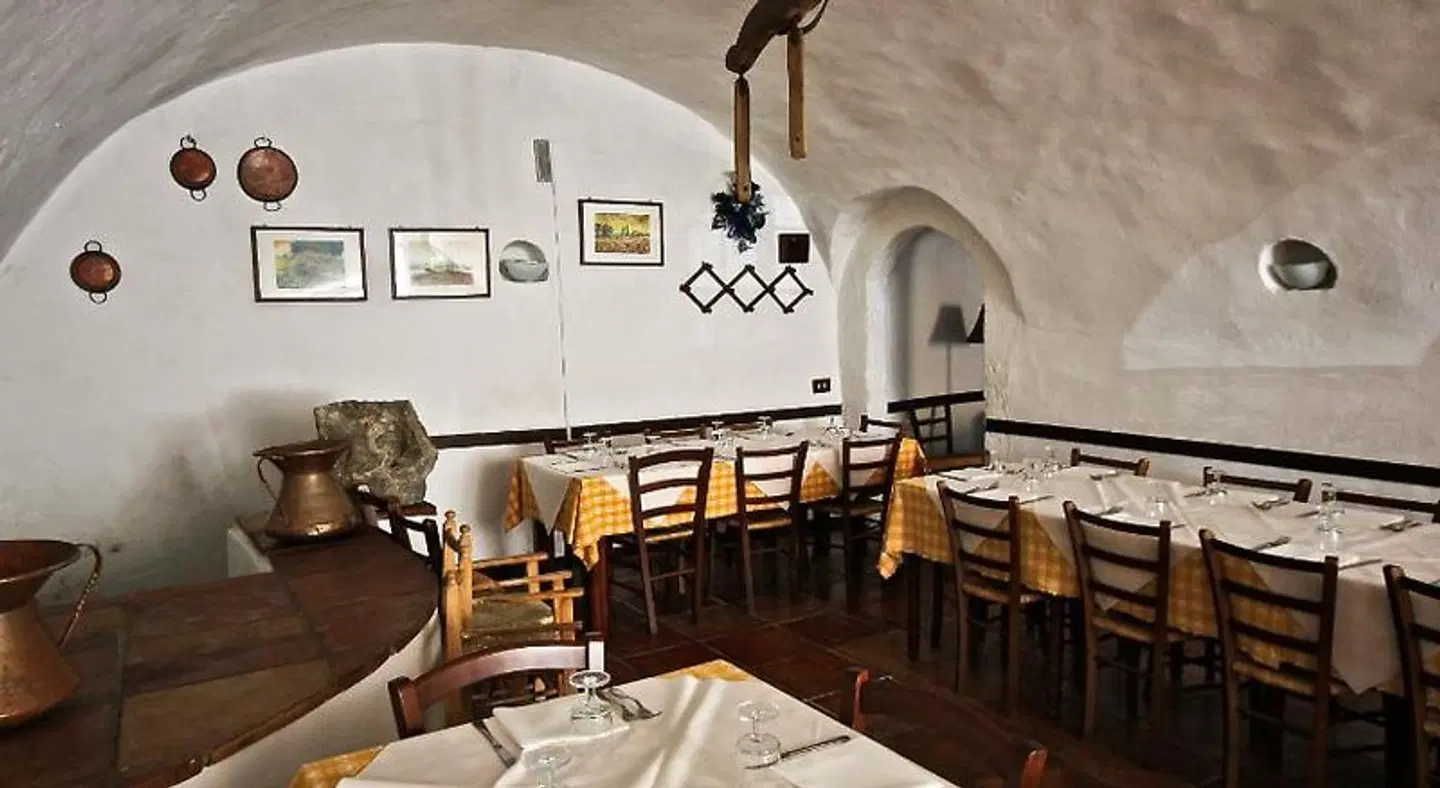 Il Cantinone Rooms Restaurant