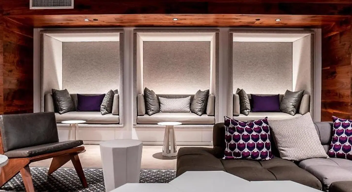 YOTEL San Francisco LOUNGE_LOBBY